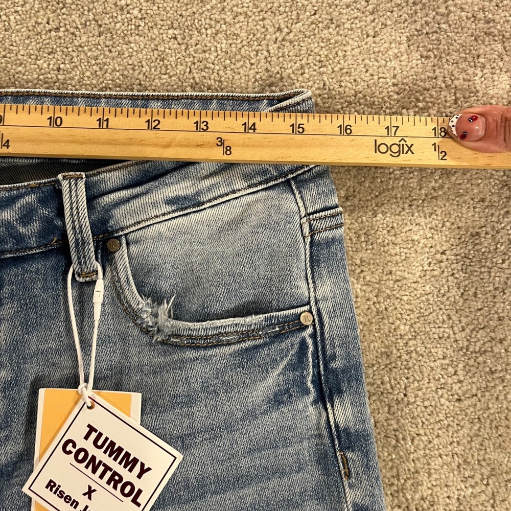 Risen Jeans Straight Leg Womens 11/30 Medium Wash NEW Tummy Control Distressed - Picture 5 of 12